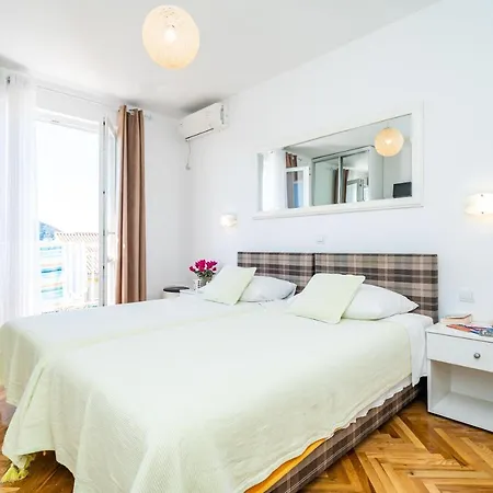 Guest house Jele