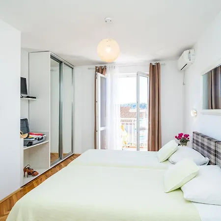 Jele Guest house 3*
