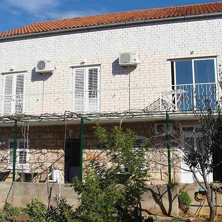 Guest house Jele